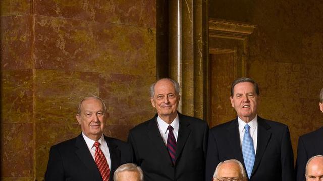 PA_Leaders_Quorum12_0904.jpg